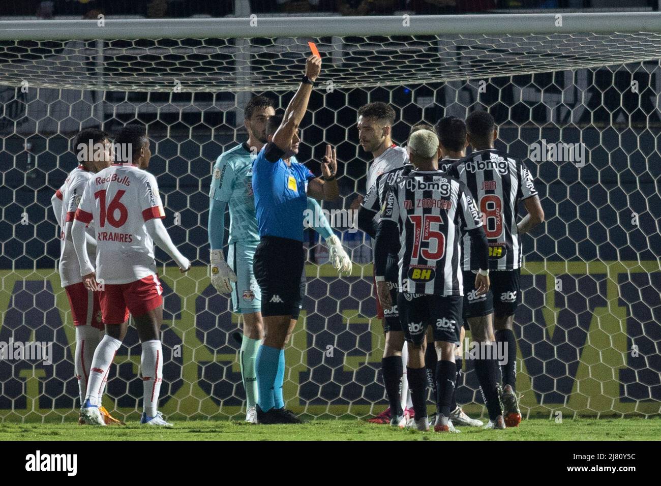 SP - Braganca Paulista - 05/05/2022 - COPA LIBERTADORES 2022, BRAGANTINO X  VELEZ SARSFIELD - CLEITON Bragantino's goalkeeper during a match against  Velez Sarsfield at Nabi Abi Chedid stadium for the Copa