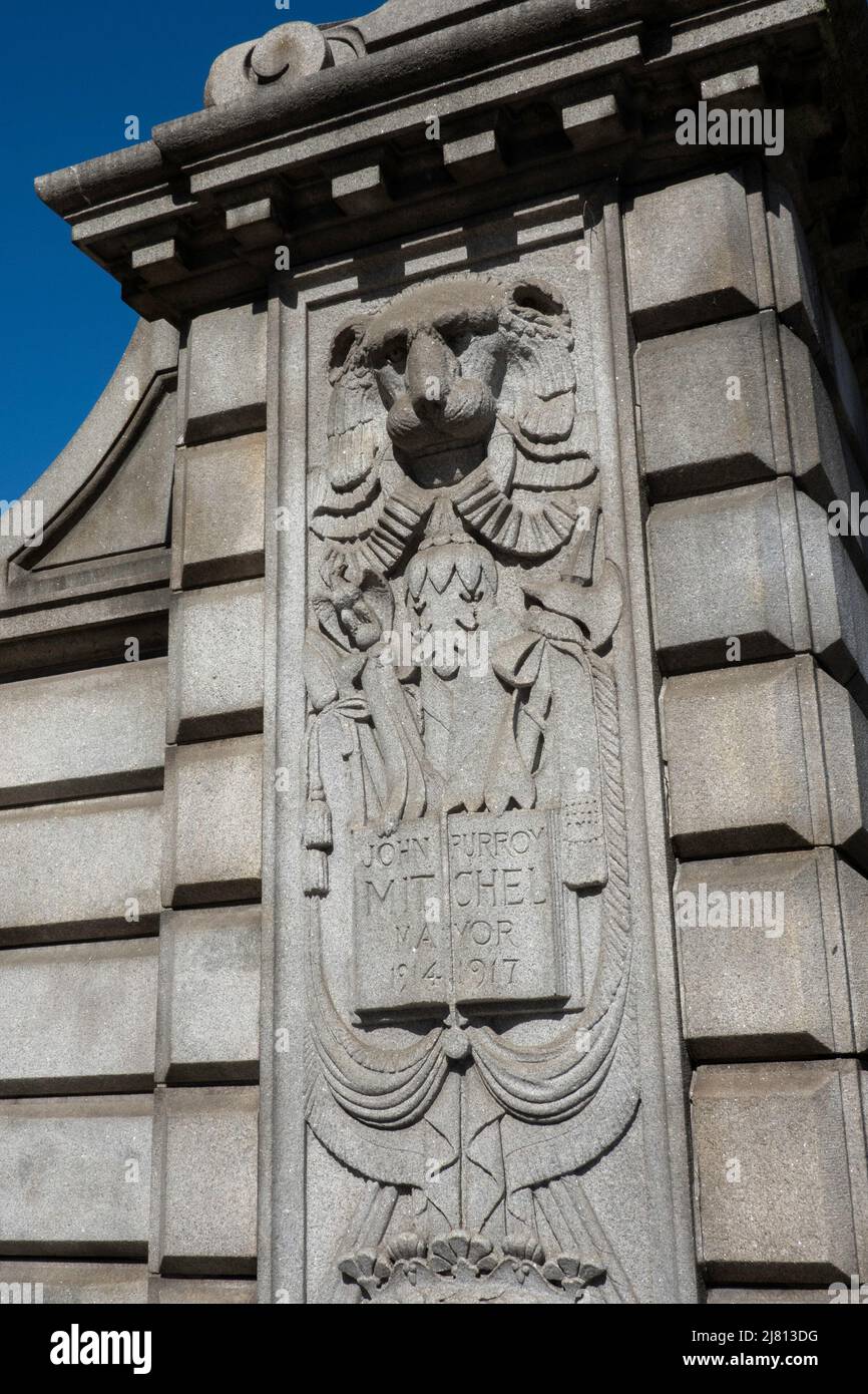 Engineers' Gate is the entrance to Central Park at 90th Street and Fifth Avenue,  New York City, USA 2022 Stock Photo