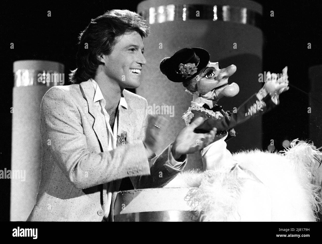 Andy gibb solid gold 1983 hires stock photography and images Alamy