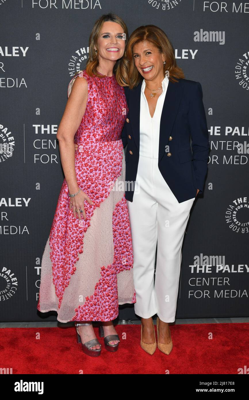 Savannah Guthrie And Hoda Kotb Stock Photo Alamy Savannah Guthrie And Hoda Kotb Stock Photo Alamy