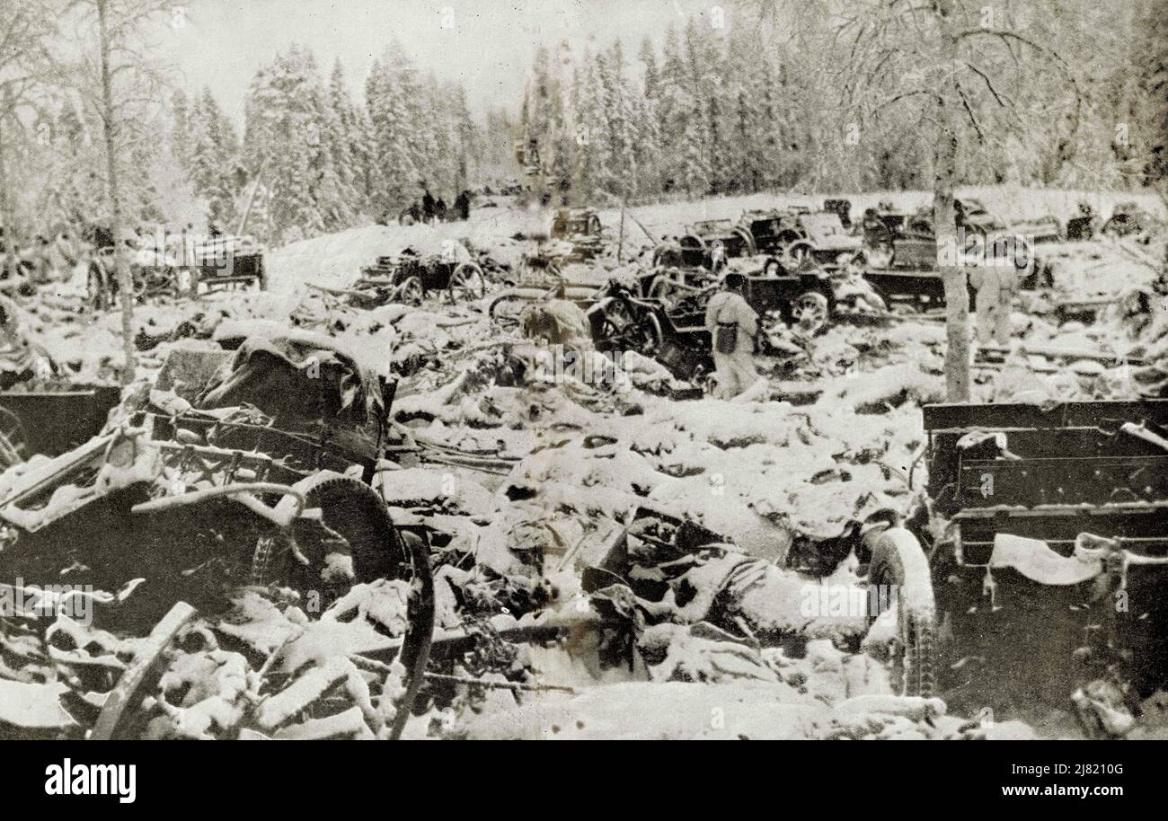 World War 2 photograph of Battle of Suomussalmi - the Finns wipe out 2 Russian divisions in their greatest victory of war. tanks and armoured cars lie wrecked and abandoned in the snow. Dated 8 January 1940, Finland, Europe. Stock Photo