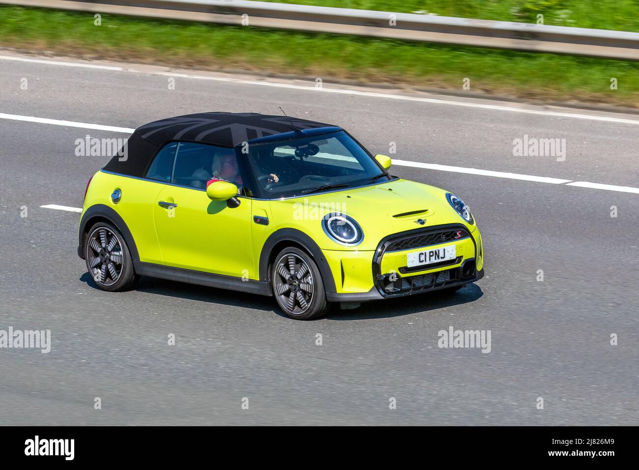 2022 yellow Mini Cooper S Exclusive Auto 178 Steptronic Auto Yellow