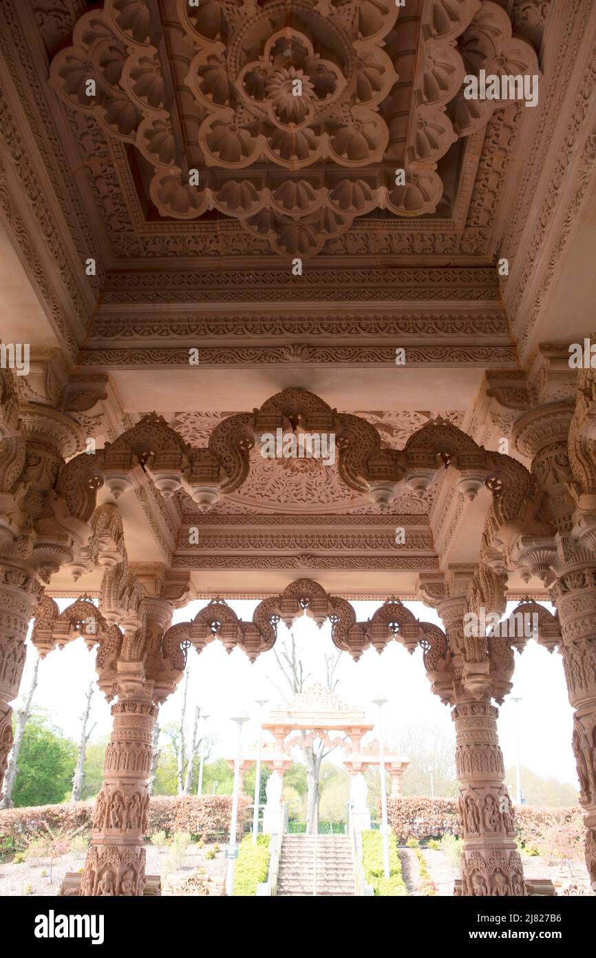 Jain Temple (Derasar) in Potters Bar,UK Stock Photo Alamy