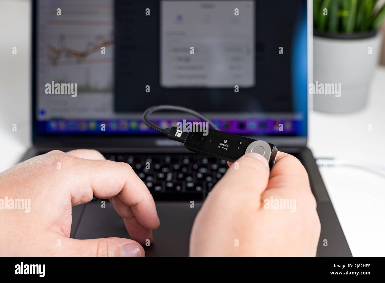 Russia bitcoin hi-res stock photography and images - Alamy