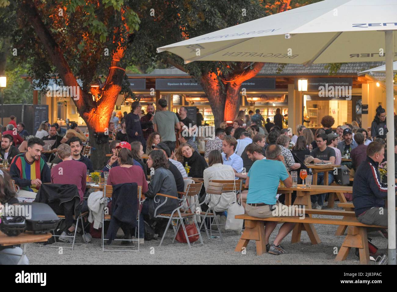 Beer garden Haus Zenner, Treptower Park, Treptow, Berlin, Germany Stock
