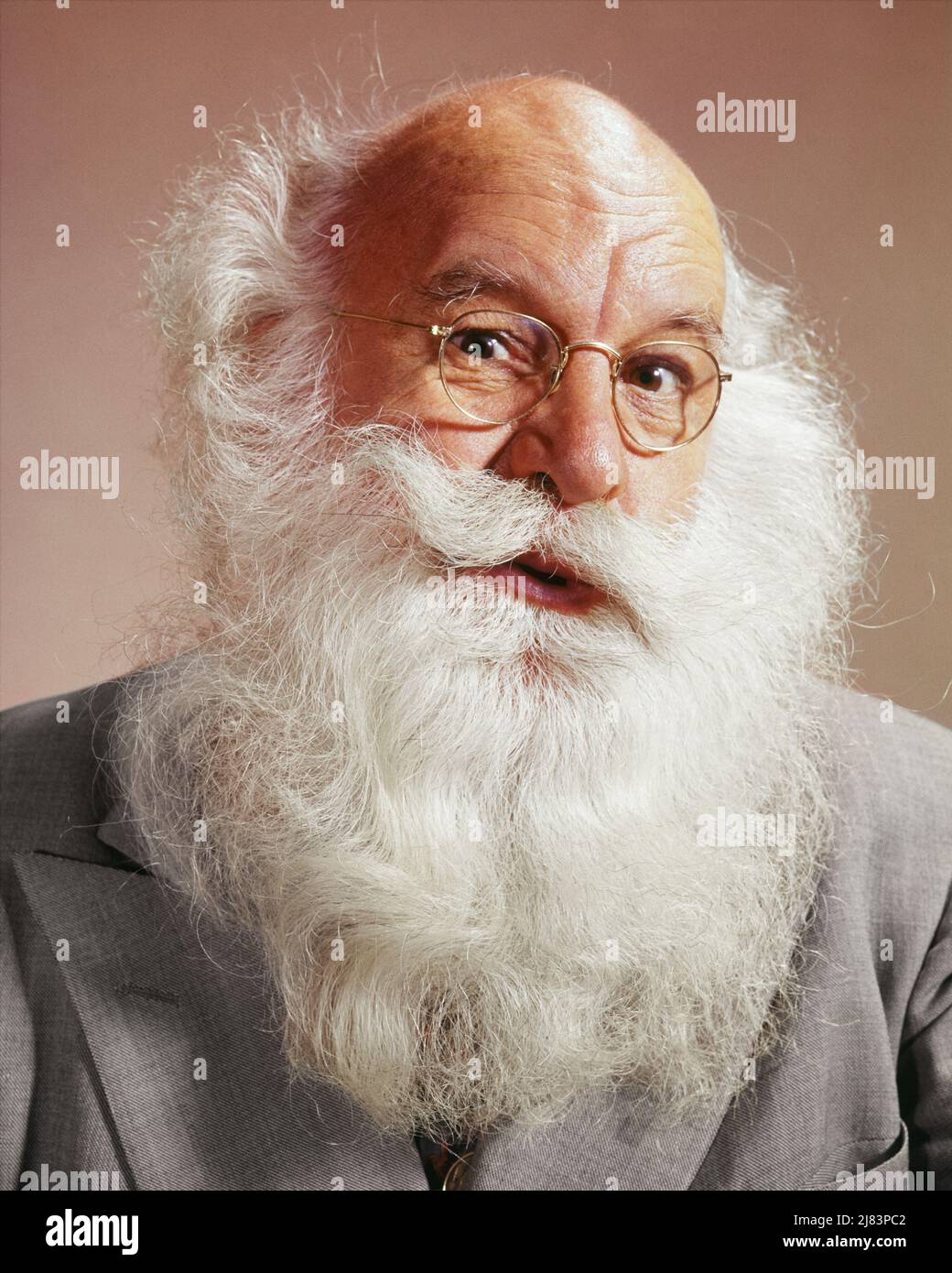 Man 1960s beard hi-res stock photography and images - Alamy Man 1960s beard hi-res stock photography and images - Alamy