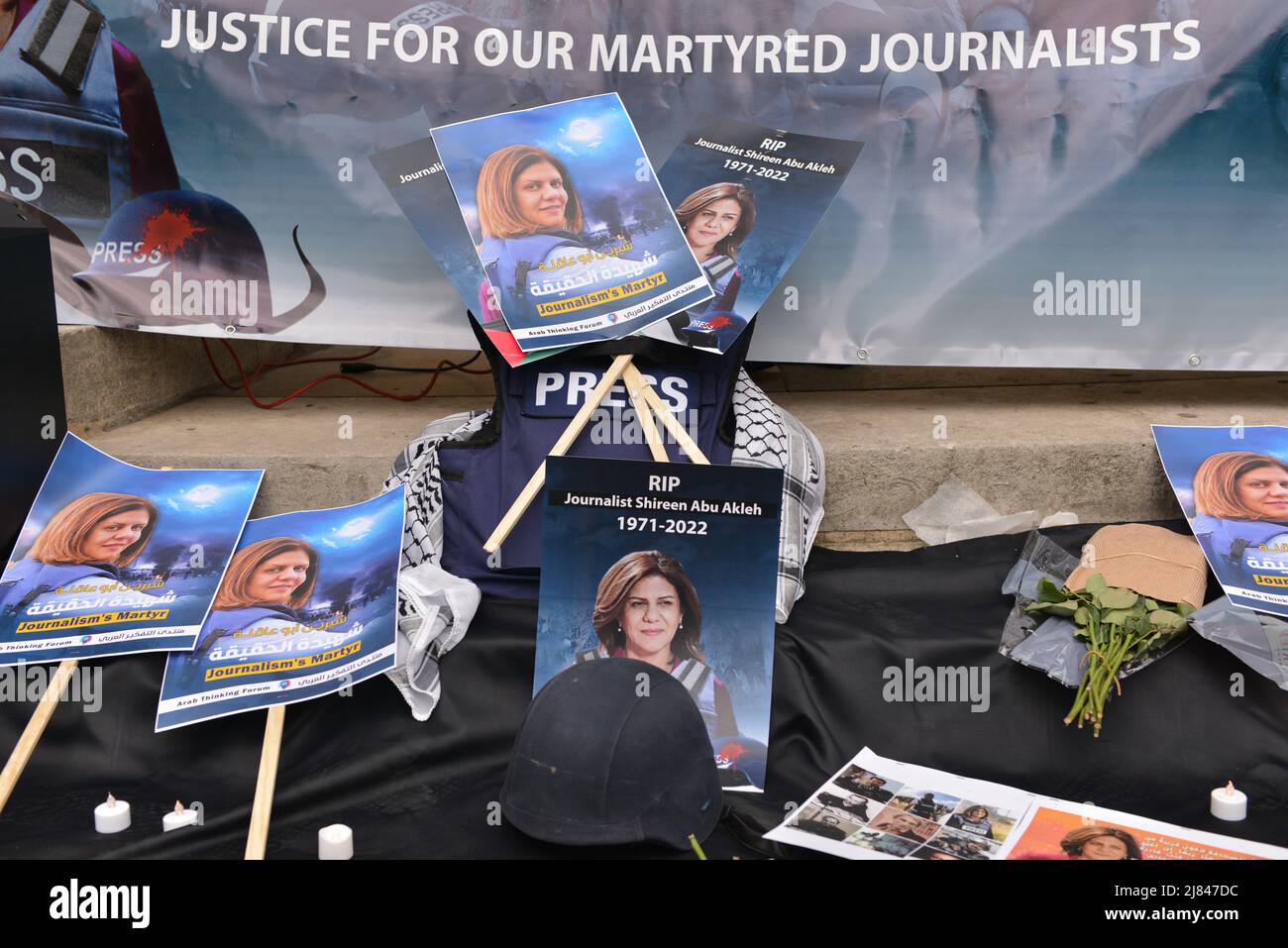 London, England, UK. 12th May, 2022. A tribute for killed journalist. Demonstrators gathered in a solidarity protest in front of BBC Headquarters in London to condemn the killing of Al Jazeera journalist, Shireen Abu Akleh. (Credit Image: © Thomas Krych/ZUMA Press Wire) Stock Photo