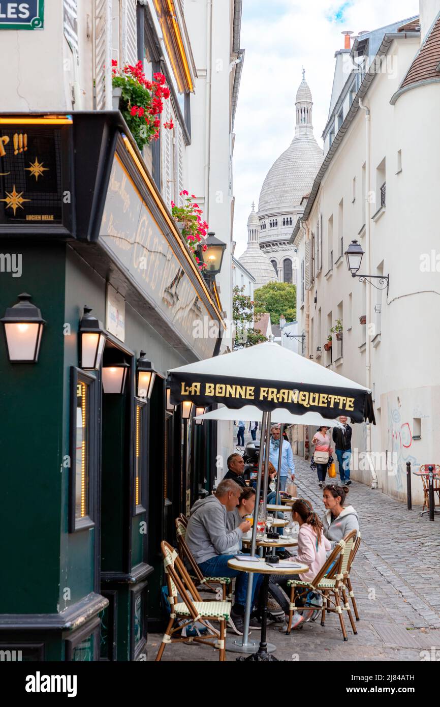 La Bonne Franquette Restaurant and Cabaret in Montmartre, Paris, France Stock Photo