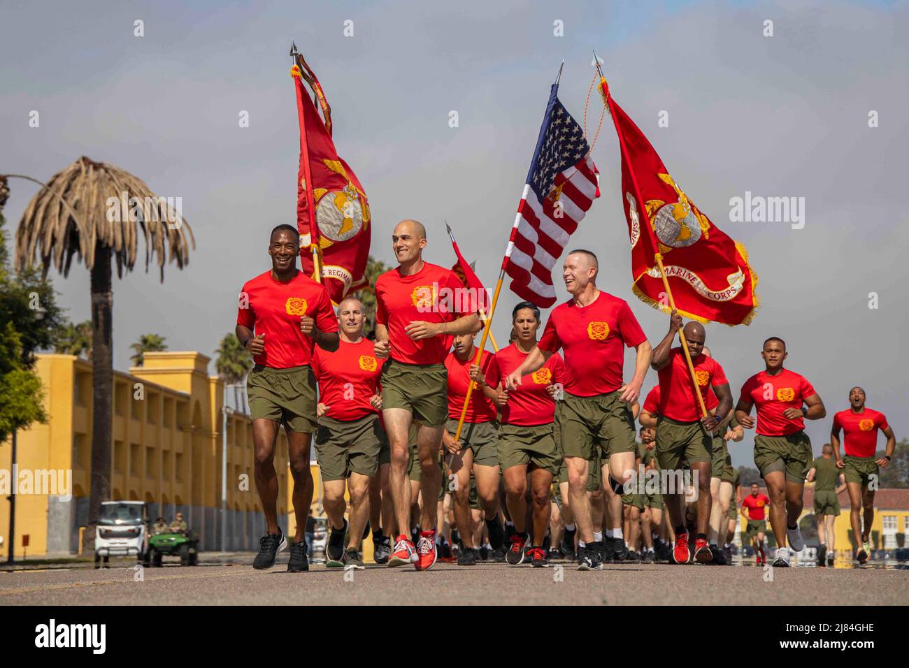 Marine Corps Recruit Depot San D, California, USA. 5th May, 2022. U.S. Marines with Alpha Company, 1st Recruit Training Battalion, participate in a motivational run at Marine Corps Recruit Depot San Diego, May 5, 2022.The staff of Recruit Training Regiment ran at the front of the formation wearing red shirts to represent the battalion they lead. Credit: U.S. Marines/ZUMA Press Wire Service/ZUMAPRESS.com/Alamy Live News Stock Photo