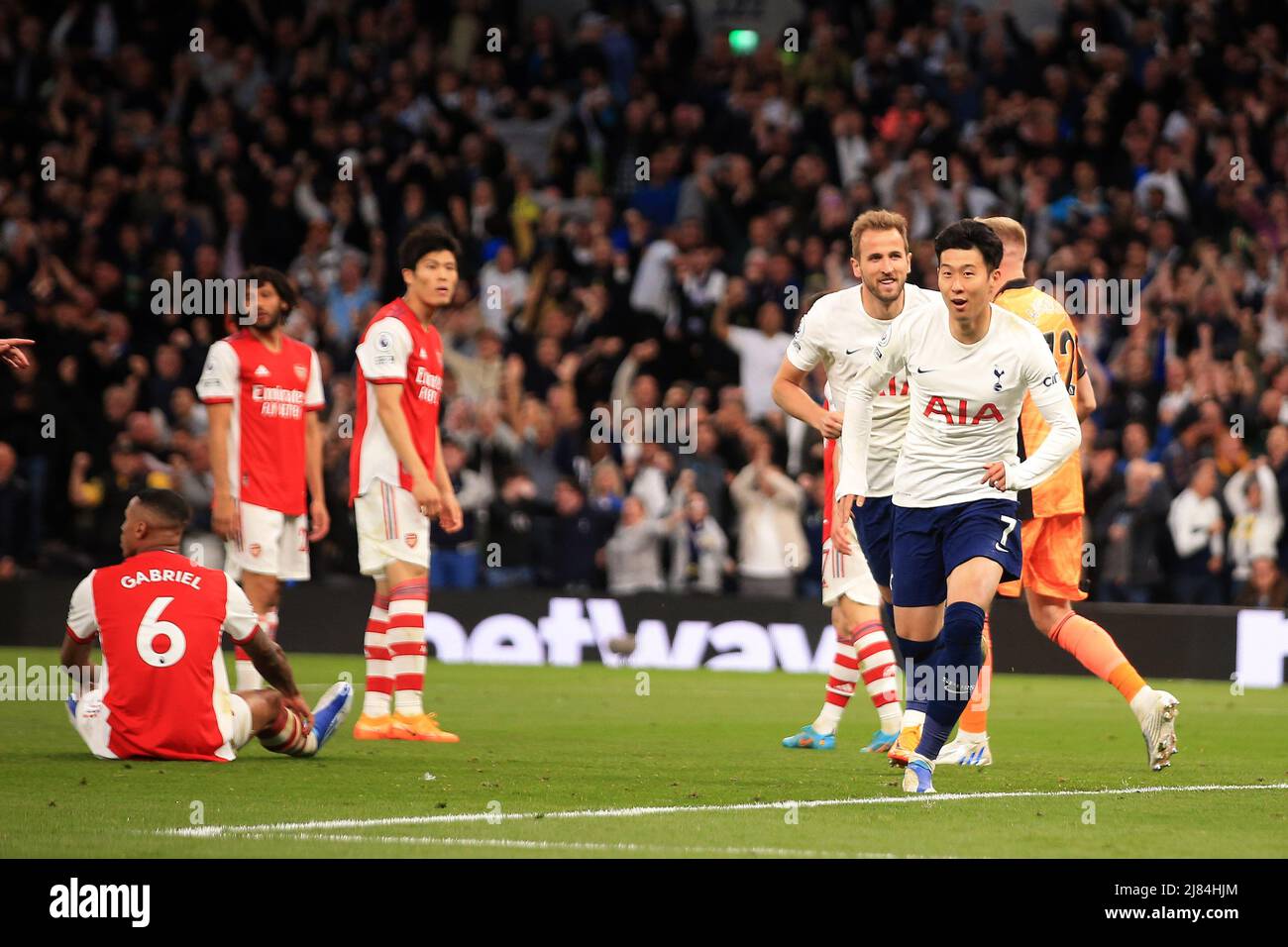 Tottenham vs Arsenal LIVE: Premier League result and final score today