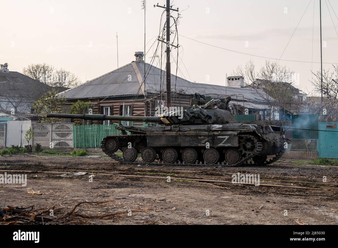Bosh bilan tik turgan jinsiy olatni Eldorado porno uchun yol