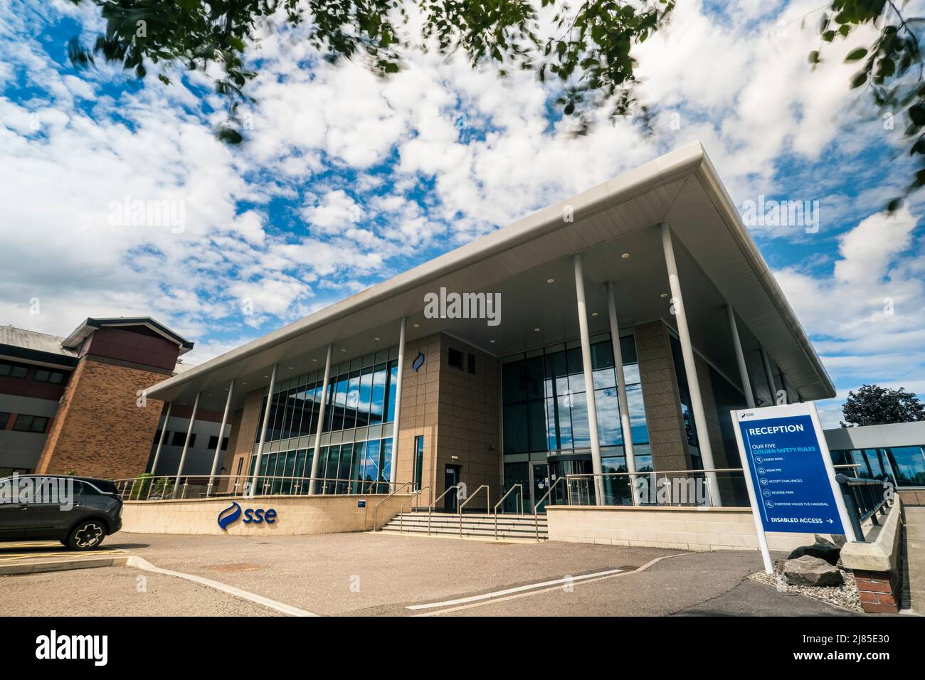 SSE Head Office in Perth Stock Photo Alamy