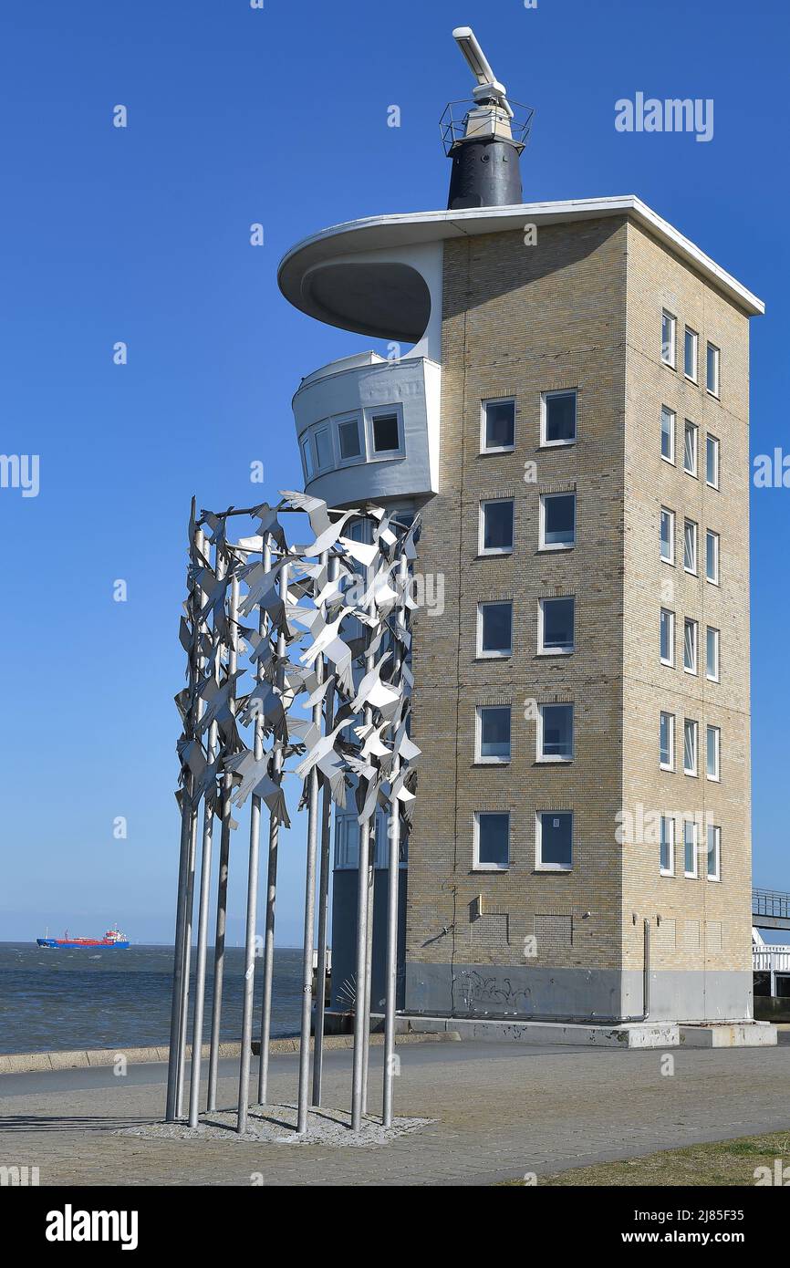 Maritim,Nordsee, North Sea, Cuxhaven, Meer, Building, Skulptur, sculpture, Vogelflug, Reedereizentrum der Wasserstrassen und Schifffahrtsverwaltung, Stock Photo