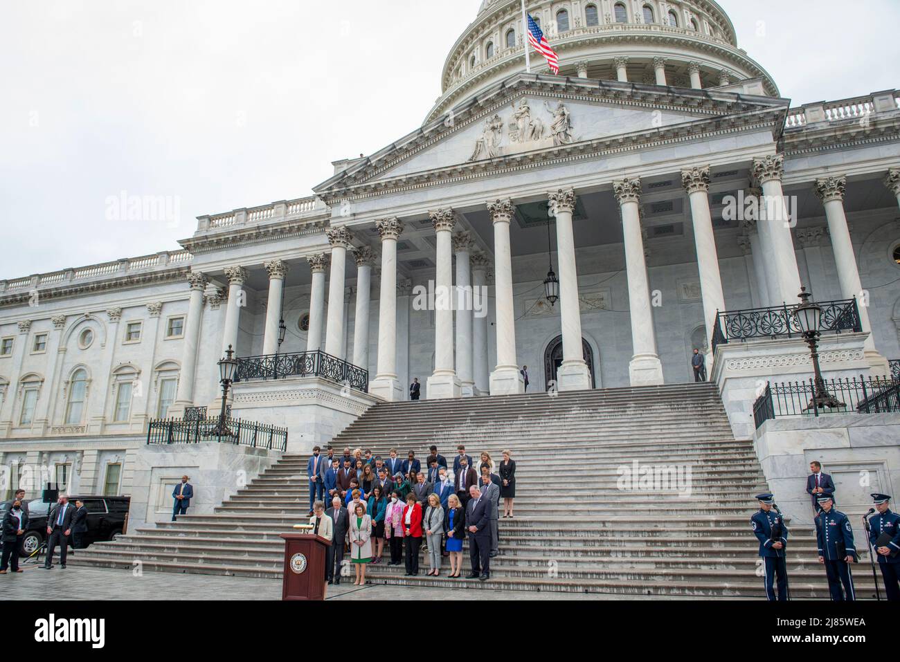 Washington, United States Of America. 12th May, 2022. Bishop Mariann Edgar Budde of the Episcopal Diocese of Washington leads Democratic members of the House of Representatives in prayer during a Moment of Silence for the One Million American Lives Lost to COVID-19, on the East Front Center Steps at the US Capitol in Washington, DC, Thursday, May 12, 2022. Credit: Rod Lamkey/CNP/Sipa USA Credit: Sipa USA/Alamy Live News Stock Photo