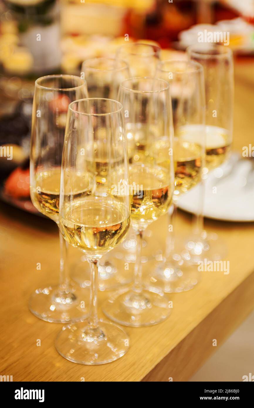 Glasses brut champagne sparkling hi-res stock photography and images ...