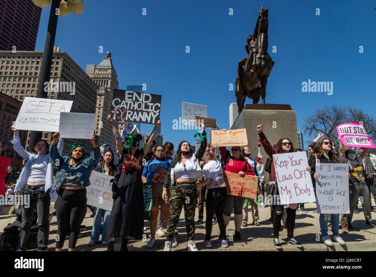 Chicago womans protest hi-res stock photography and images - Alamy