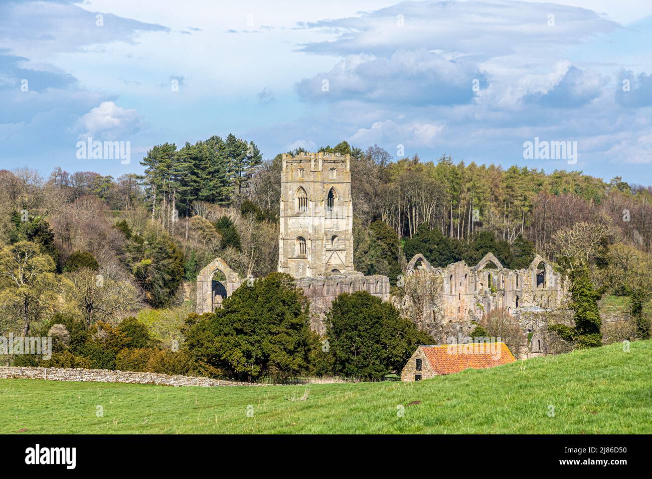 12th century Fountains Abbey near Ripon, North Yorkshire, England UK Stock Photo