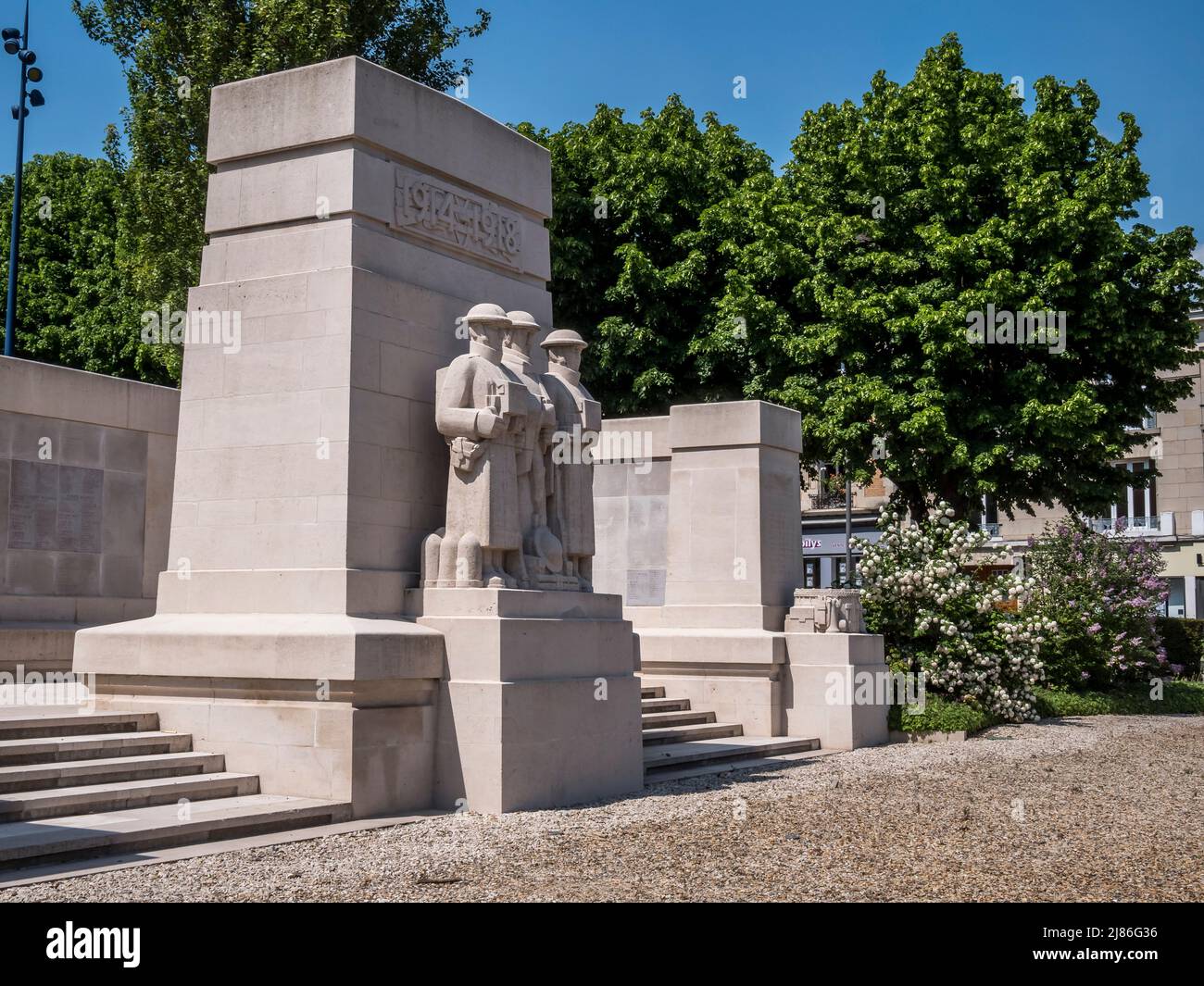 This is the CWGC WWI Soissons Memorial in the French town of Soissons, dedicated to those servicemen KIA during the  Battle of Soissons in July 1918 Stock Photo