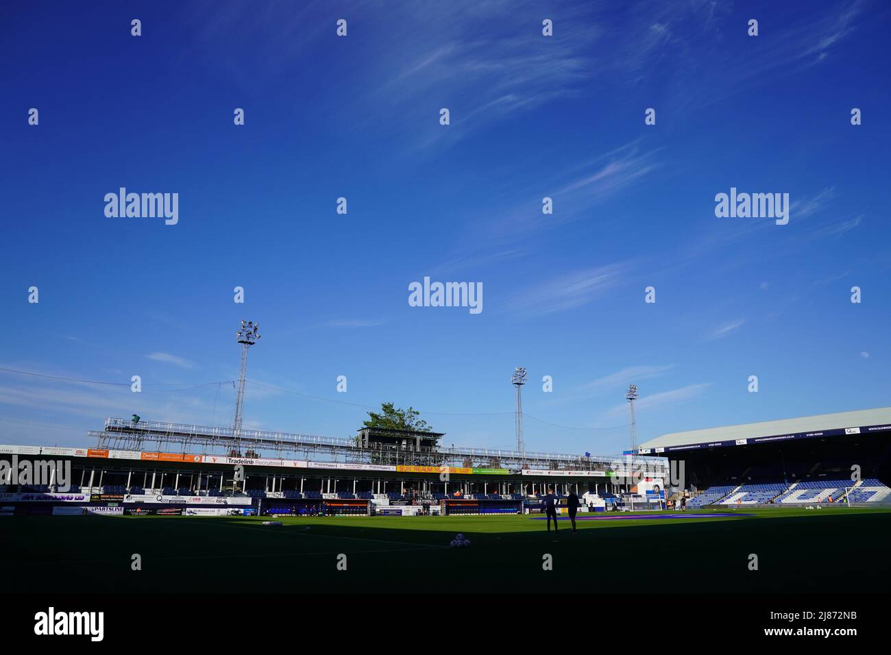 Kenilworth road ground general view hires stock photography and images