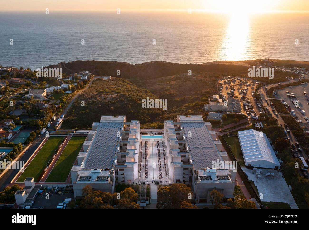 May 12, 2022, San Diego, California, USA: Louis Vuitton's 2023 Cruise Show was held at the Salk Institute for Biological Studies along the San Diego coast at sunset. (Credit Image: © K.C. Alfred/ZUMA Press Wire) Stock Photo
