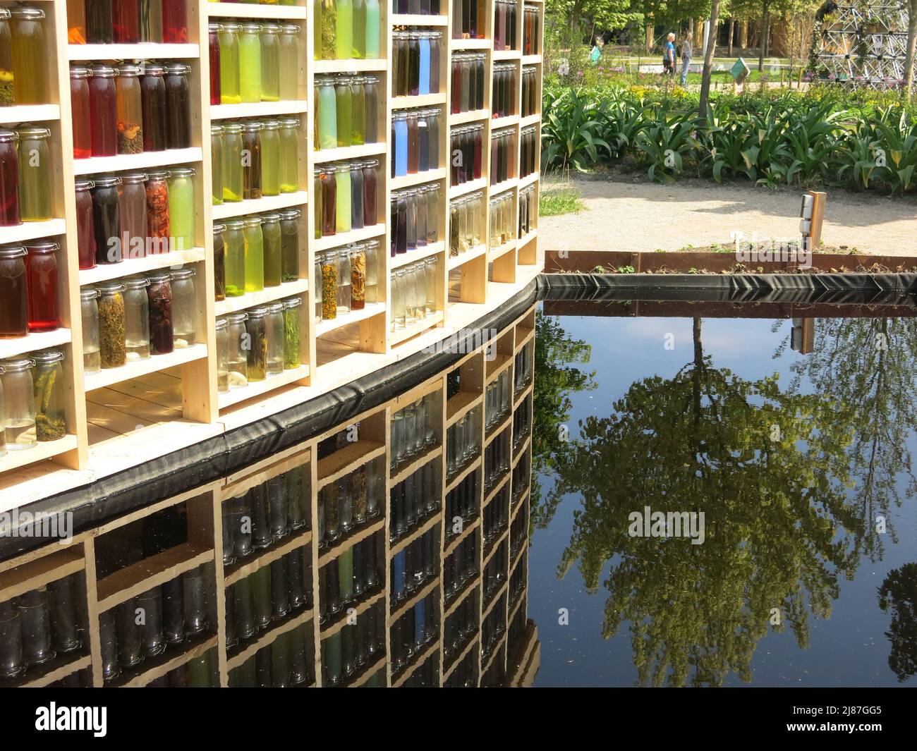 Sustainability in the textile industry a pavilion with walls of glass