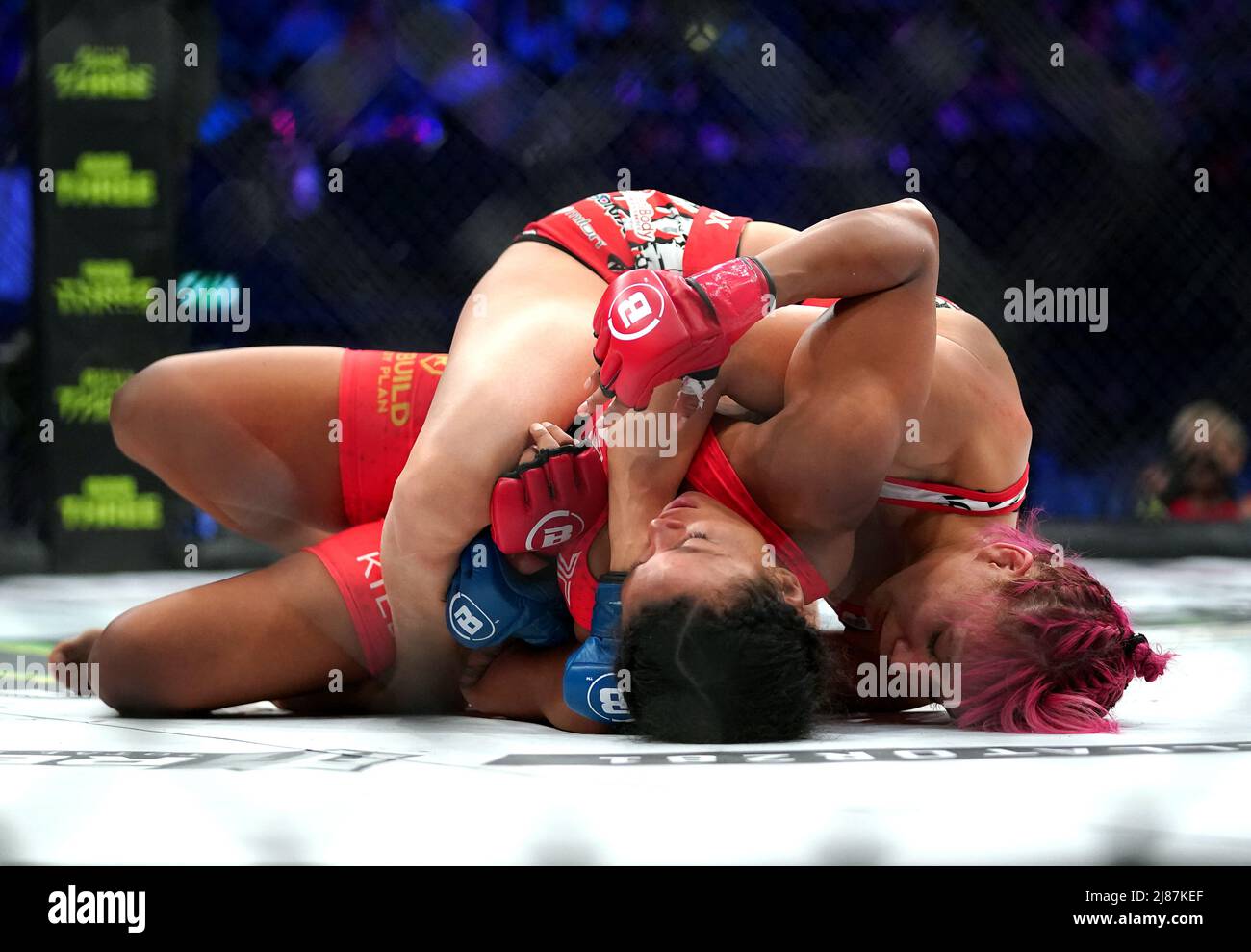 Kana Watanabe (top) and Denise Kielholtz in action during the flyweights  fight at the SSE Arena, London. Picture date: Friday May 13, 2022 Stock  Photo - Alamy