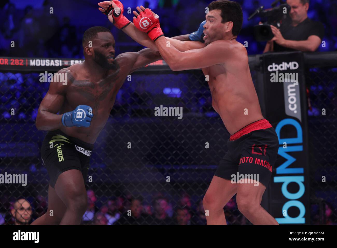 LONDON, UK. MAY 13th Fabian Edwards punches Lyoto Machida during the Bellator 281: MVP vs. Storley event at the SSE Arena, Wembley, London on Friday 13th May 2022. (Credit: Pat Scaasi | MI News) Credit: MI News & Sport /Alamy Live News Stock Photo