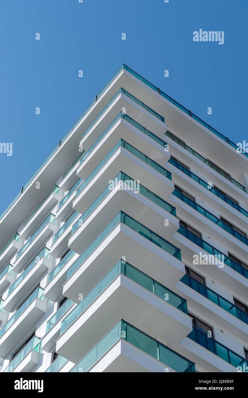 Window Railing Design For High Rise Building Glass railings hi-res stock photography and images - Alamy