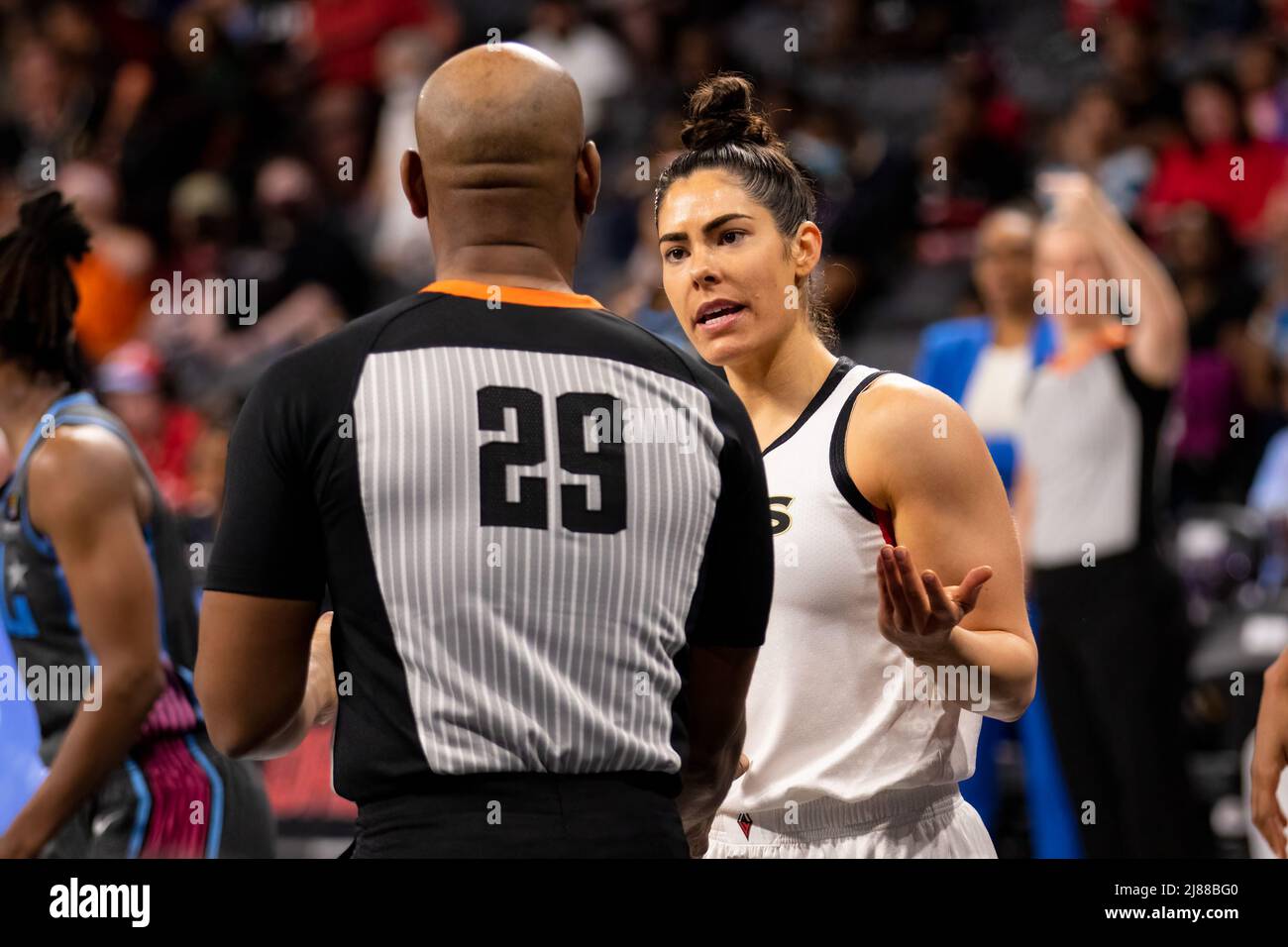 Atlanta, USA. 13th May, 2022. May 13, 2022, Atlanta, Georgia, United  States: Atlanta, Georgia, May 13th 2022: Atlanta Dream players huddle up  during the Womens National Basketball Association game between Atlanta Dream