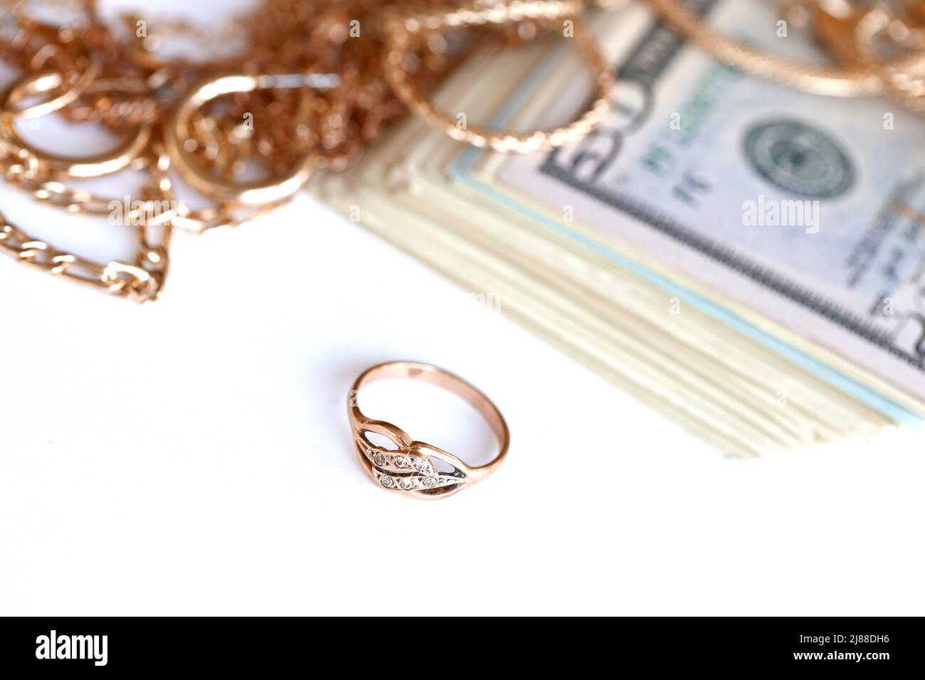 Gold jewellry scale hires stock photography and images Alamy