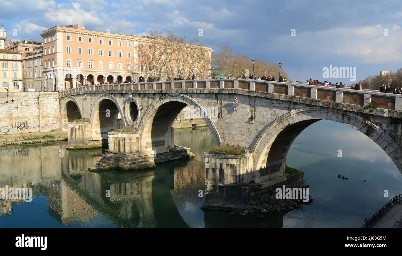 bridge over the river Tiber Stock Photo