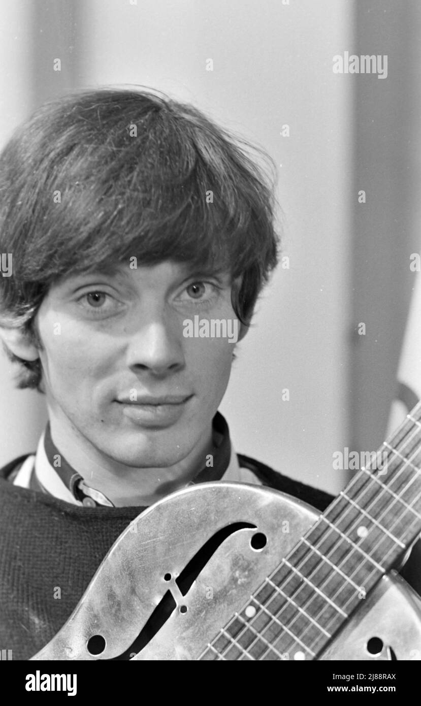 Klaus voormann hi-res stock photography and images - Alamy