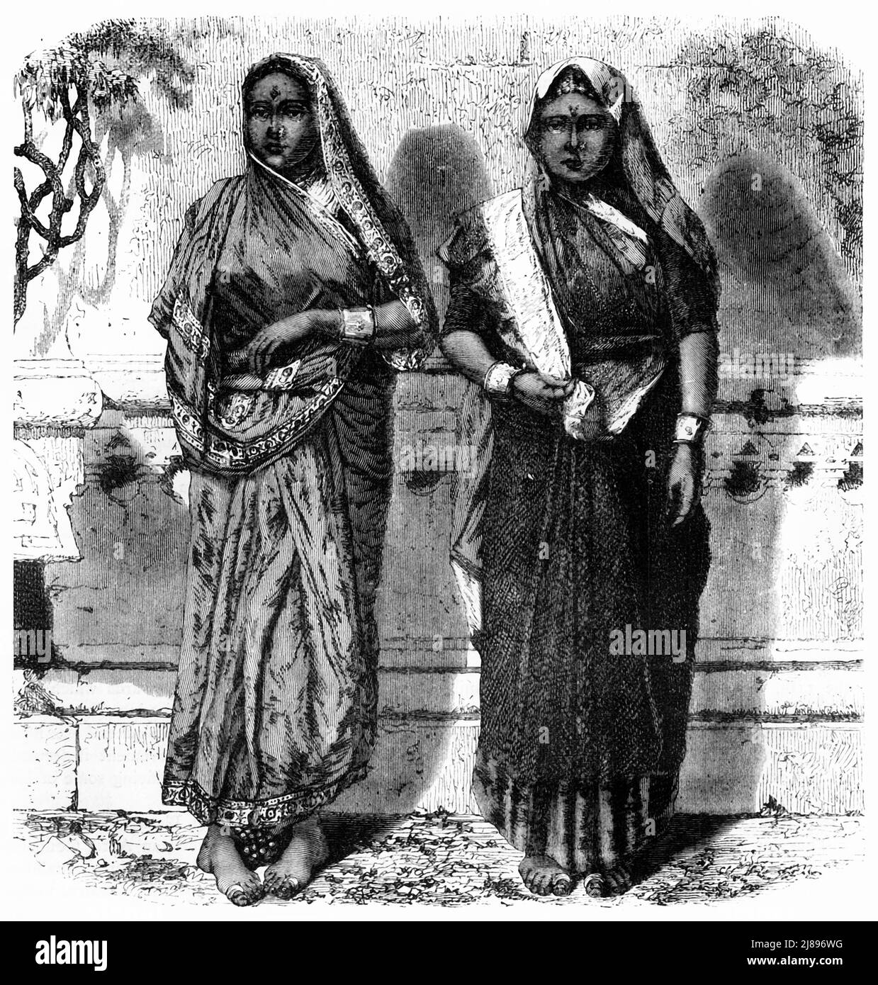 'Low Caste Hindoo Women of Bombay', c1891. From &quot;Cassell's Illustrated History of India Vol. I.&quot;, by James Grant. [Cassell Petter &amp; Galpin, London, Paris and New York] Stock Photo