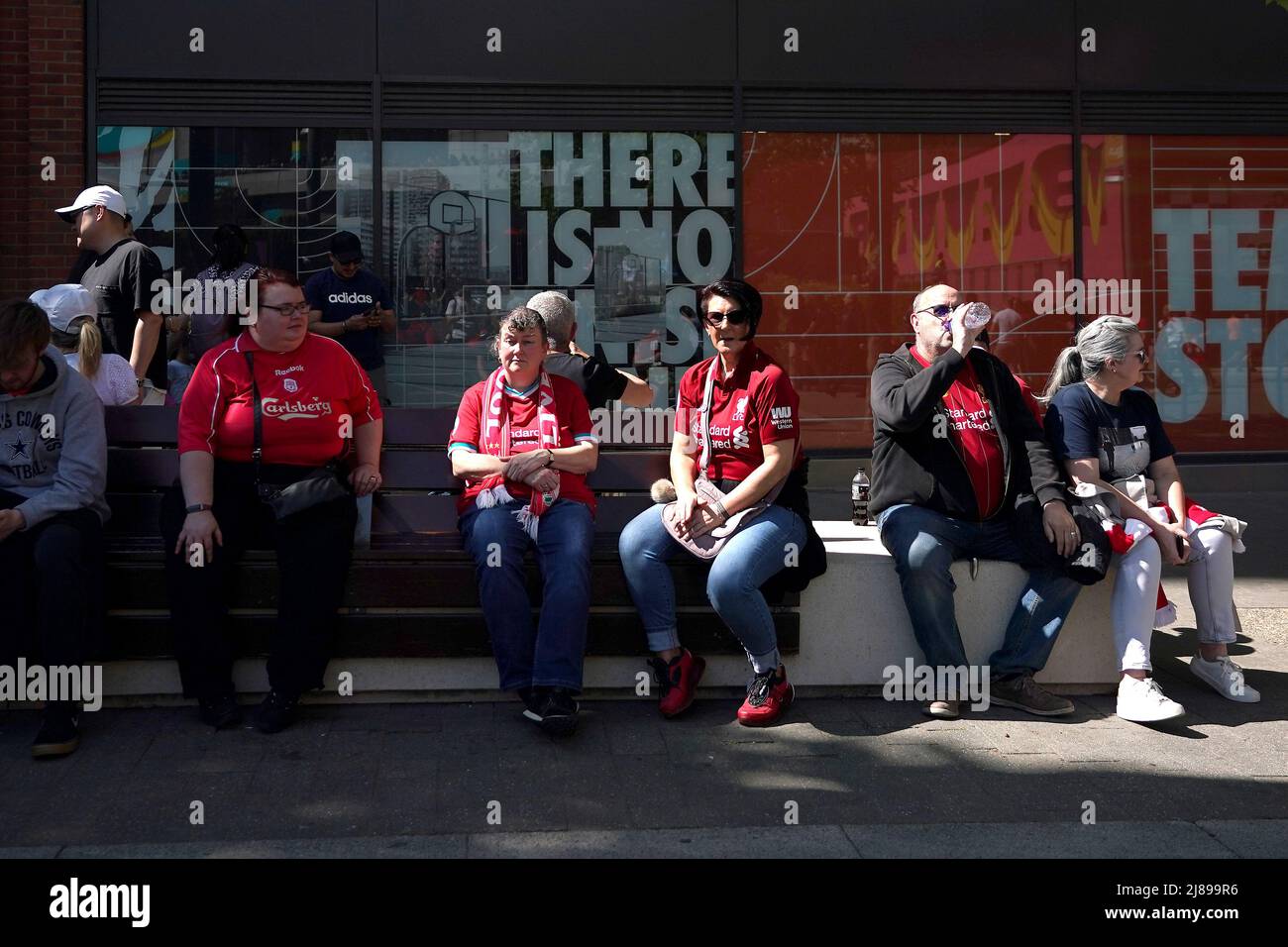 Liverpool fans ahead of the Emirates FA Cup final at Wembley Stadium, London. Picture date: Saturday May 14, 2022. Stock Photo