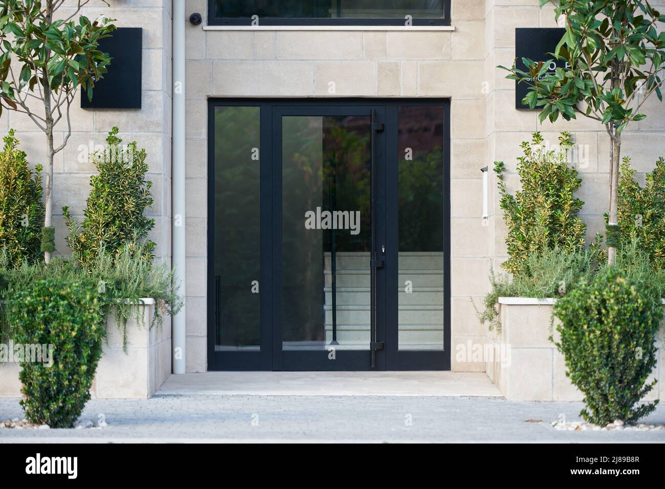 Entrance door hi-res stock photography and images - Alamy