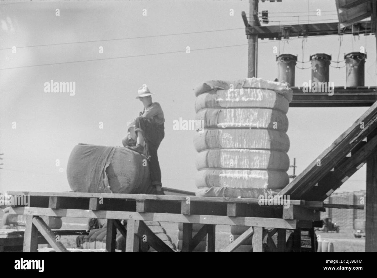 Cotton gin, Hale County, Alabama Stock Photo Alamy