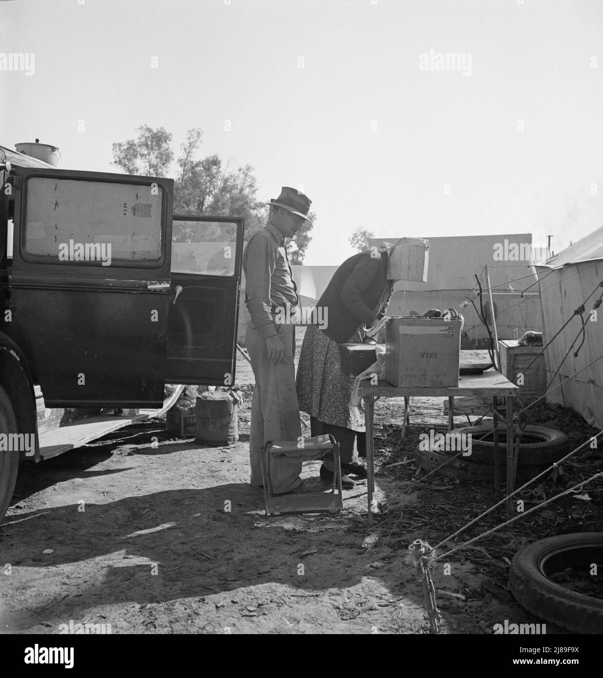 Refuge truck Black and White Stock Photos & Images - Alamy