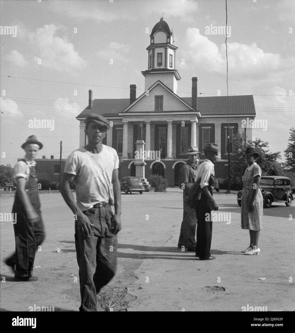 Courthouse, Pittsboro, North Carolina. Note ever present Confederate