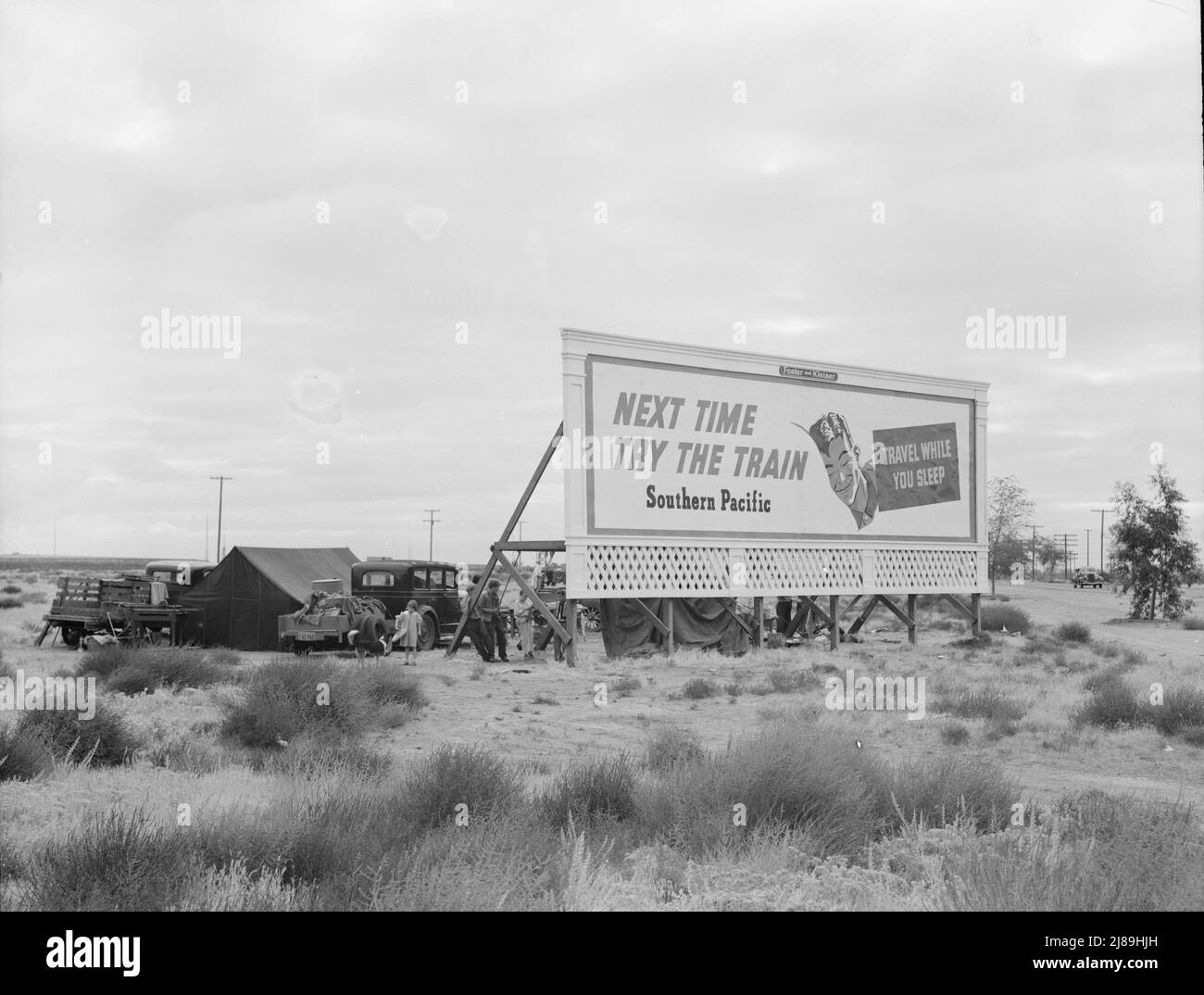 Car billboard art hi-res stock photography and images - Alamy