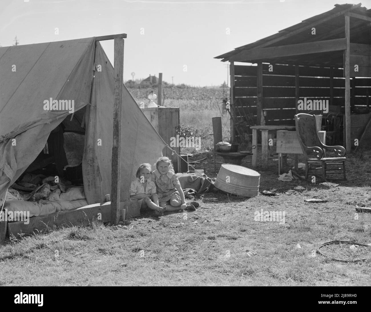 Bean pickers' camp in grower's yard. No running water. Marion County, near West Stayton, Oregon. Stock Photo