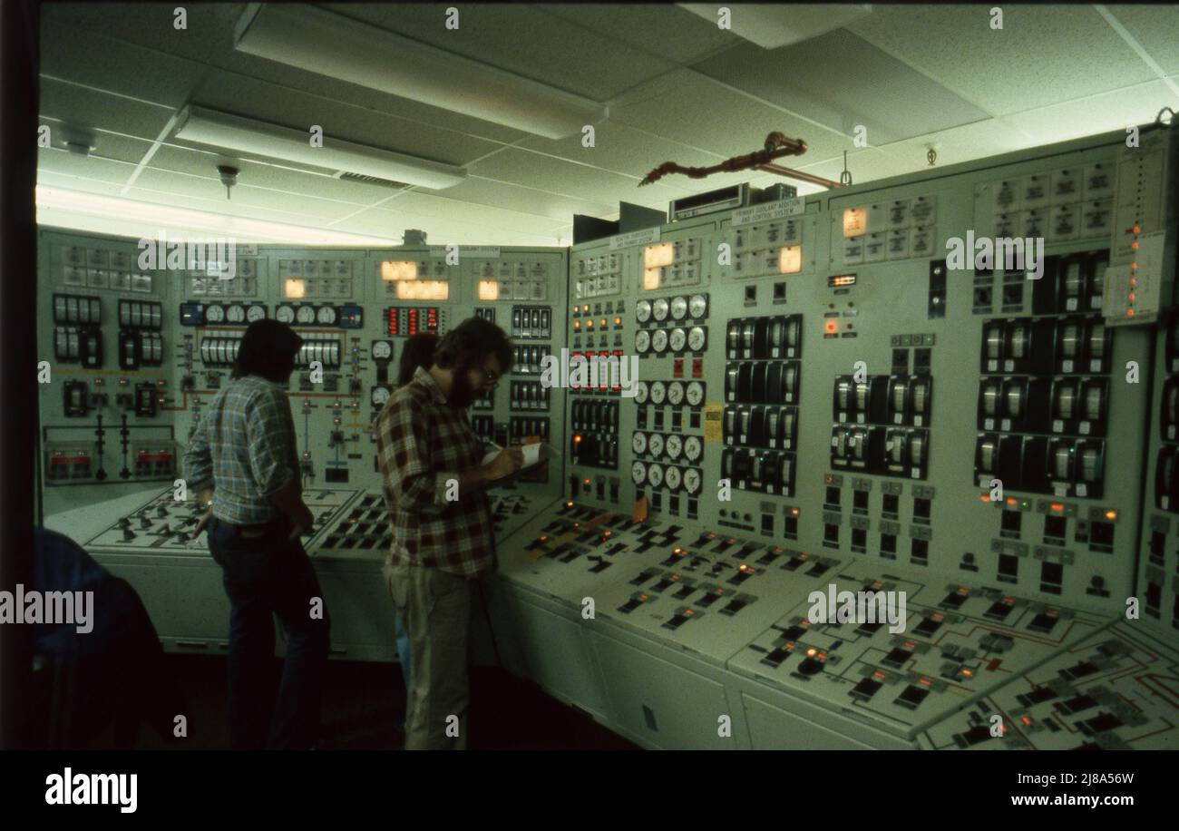 Fissionable hires stock photography and images Alamy