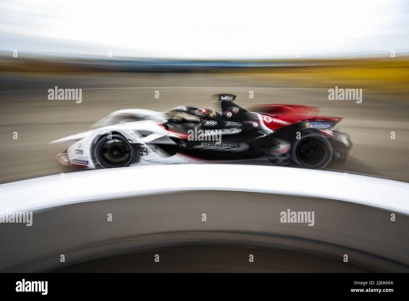 04 FRIJNS Robin (nld), Envision Racing, Audi e-tron FE07, action during the 2022 Berlin ePrix, 5th meeting of the 2021-22 ABB FIA Formula E World Championship, on the Tempelhof Airport Street Circuit from May 13 to 15, in Berlin - Photo: Xavi Bonilla/DPPI/LiveMedia Stock Photo