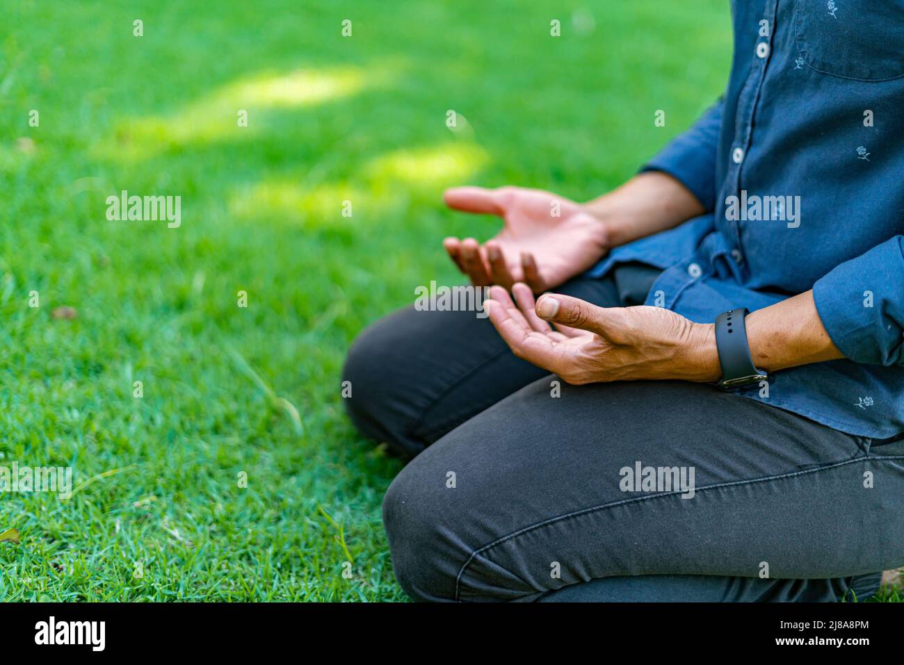 Palms facing hires stock photography and images Alamy