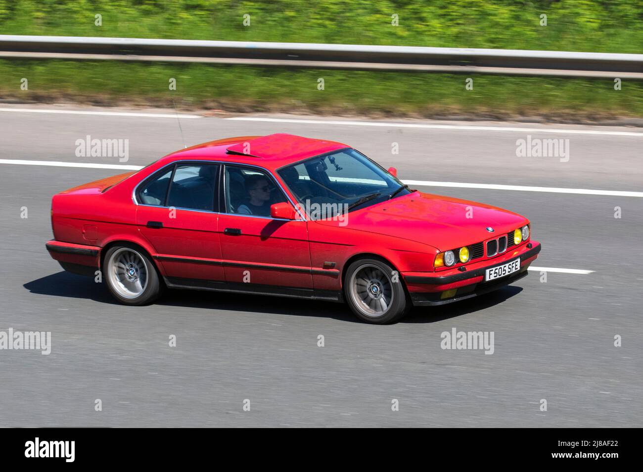 1989 80s eighties red BMW 535 i se 5351 3430cc petrol 4dr saloon Stock Photo
