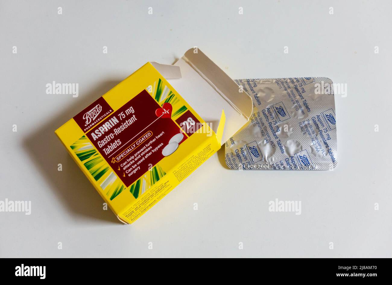 Box of 28 Gastro-Resistant 75 mg aspirin tablets Stock Photo
