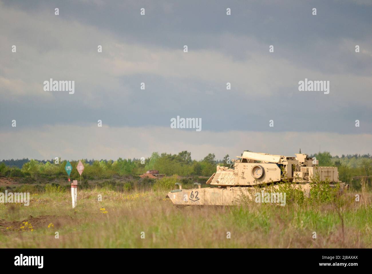 Scale ground hi-res stock photography and images - Page 18 - Alamy