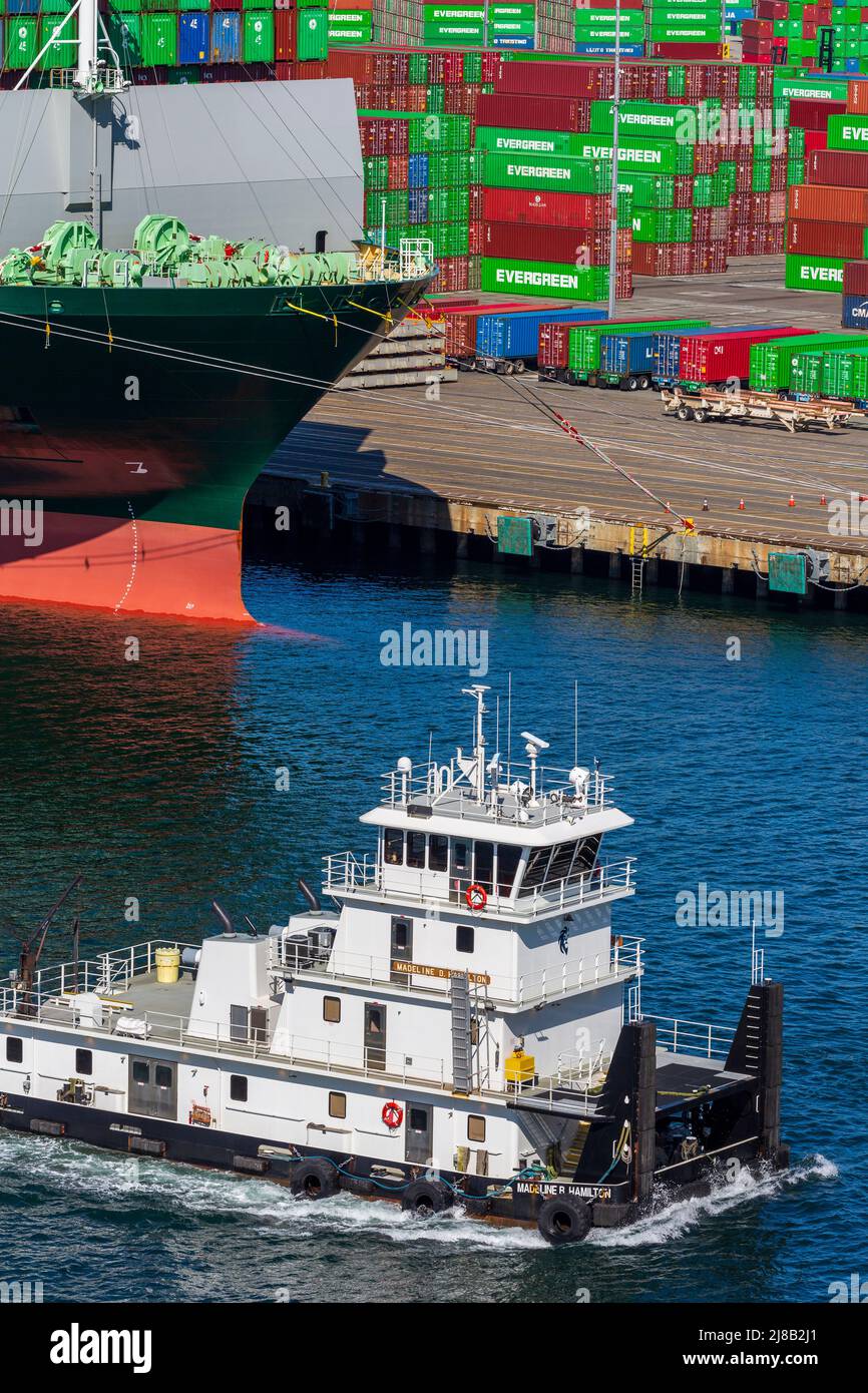 Evergreen container ship, Port of Los Angeles, San Pedro, California ...