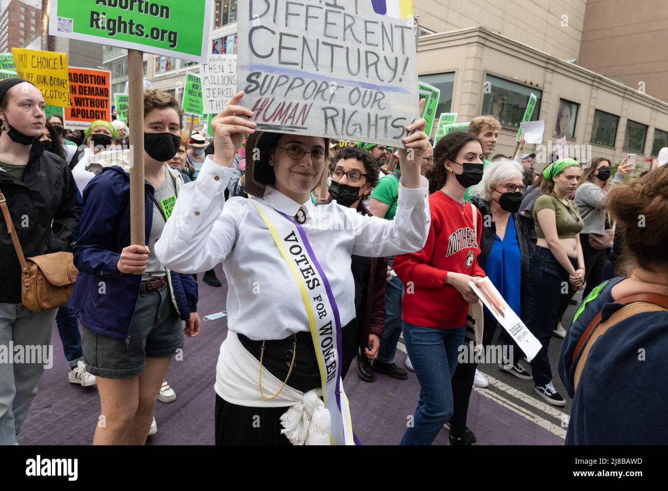 New York, New York, USA. 14th May, 2022. Demonstrators take to the streets during a pro-choice, pro-life march and rally in New York. Some groups marched from Foley Square across the Brooklyn Bridge, while another group marched from Brooklyn across the bridge to Foley Square in Manhattan. Abortion protest took place around the United States. (Credit Image: © Brian Branch Price/ZUMA Press Wire) Stock Photo