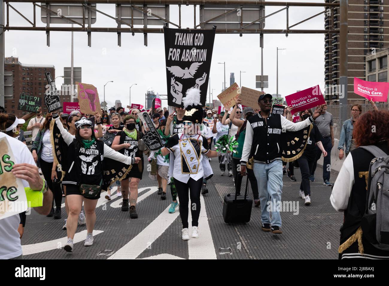 New York, New York, USA. 14th May, 2022. Demonstrators take to the streets during a pro-choice, pro-life march and rally in New York. Some groups marched from Foley Square across the Brooklyn Bridge, while another group marched from Brooklyn across the bridge to Foley Square in Manhattan. Abortion protest took place around the United States. (Credit Image: © Brian Branch Price/ZUMA Press Wire) Stock Photo