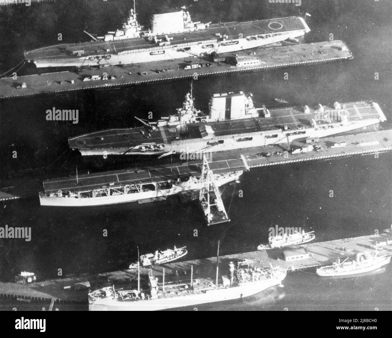 The U.S. aircraft carriers USS Lexington (CV-2) (top), USS Saratoga (CV-3) (middle), and USS Langley (CV-1) (bottom) moored at the Puget Sound Naval Shipyard, Bremerton, Washington (USA), in 1929. Stock Photo